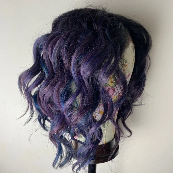ALA 14” BLUE OMBRE BOB WAVY LACE FRONT WIG💫 *NEW*